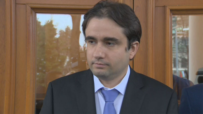 Институцията Народно събрание преценява кого да покани. Русия е обявила